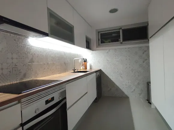 Forti Nova's - Tienda de muebles de cocina y baño, puertas de interior - L'Hospitalet de Llobregat