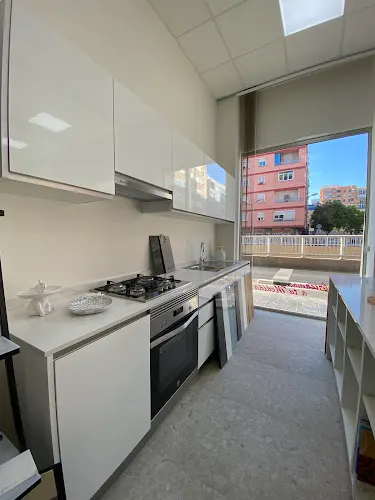 BAÑOS Y COCINAS HERMANOS PACHECO S.L. - Valencia