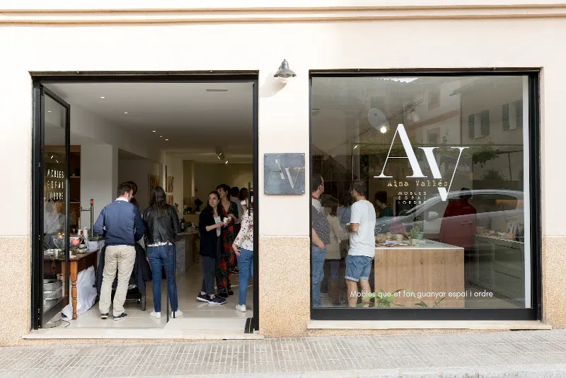 Aina Vallés (interiorista); MOBLES, ESPAI I ORDRE - Sóller