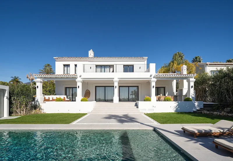 Divinity Projects - Granada