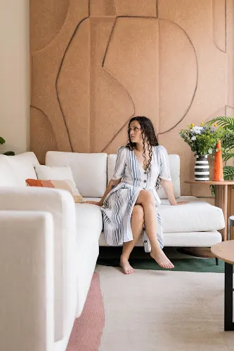 Proyectos de interiorismo y Tienda de Sofás a medida - SÓFANUM - Málaga