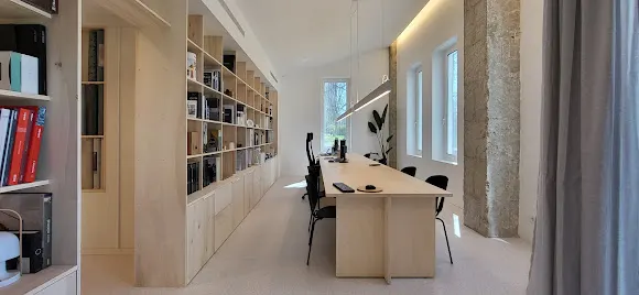 Veintitrés Creative Studio - Pamplona/Iruna