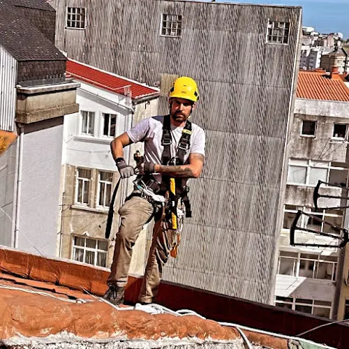 Alejandro Álvarez Fontanería,Calefacción y Trabajos Verticales - A Coruna