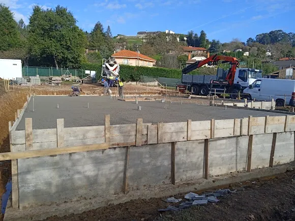 CONSTRUPAVIMENTOS LINAYAT S.L - Torrelavega
