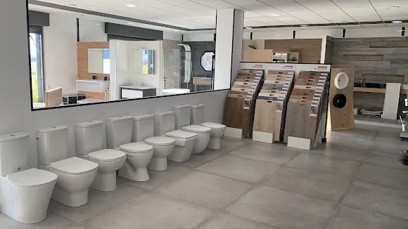 Martín Arrabal /Baños / Ceramicas / Estudió de Cocinas Maracena - Maracena