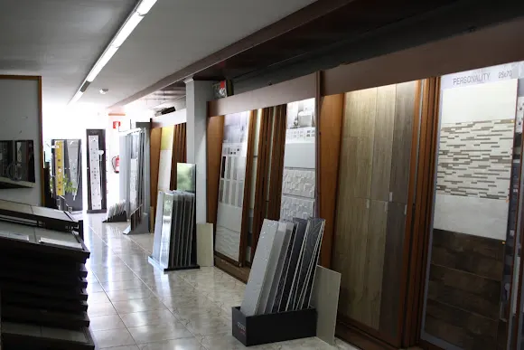 Materiales y Accesorios Louro, S.L - Tui